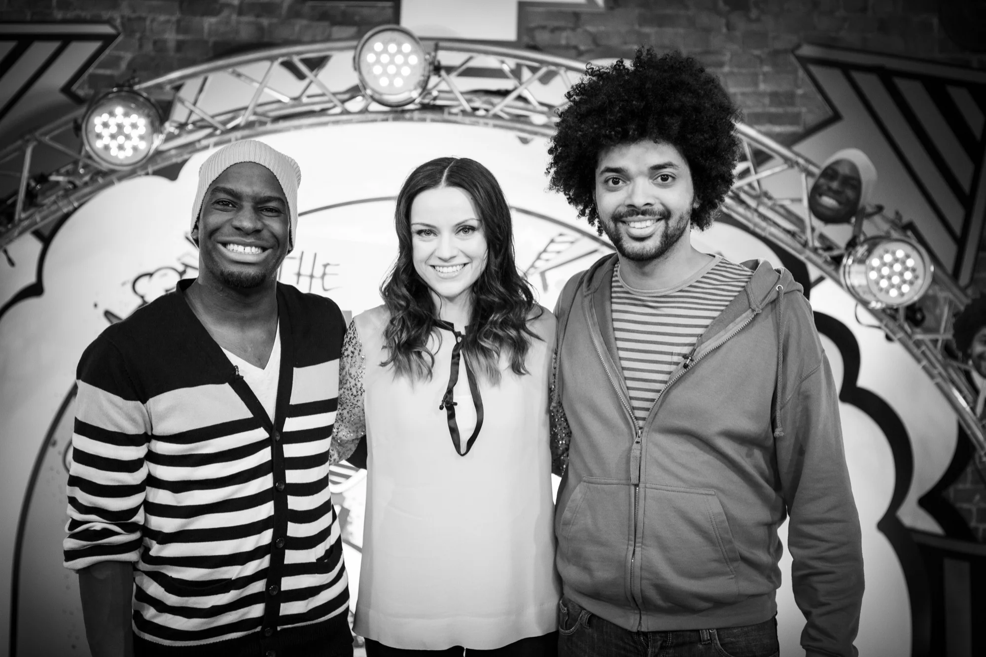 The Johnny and Inel Show - 00016.jpg