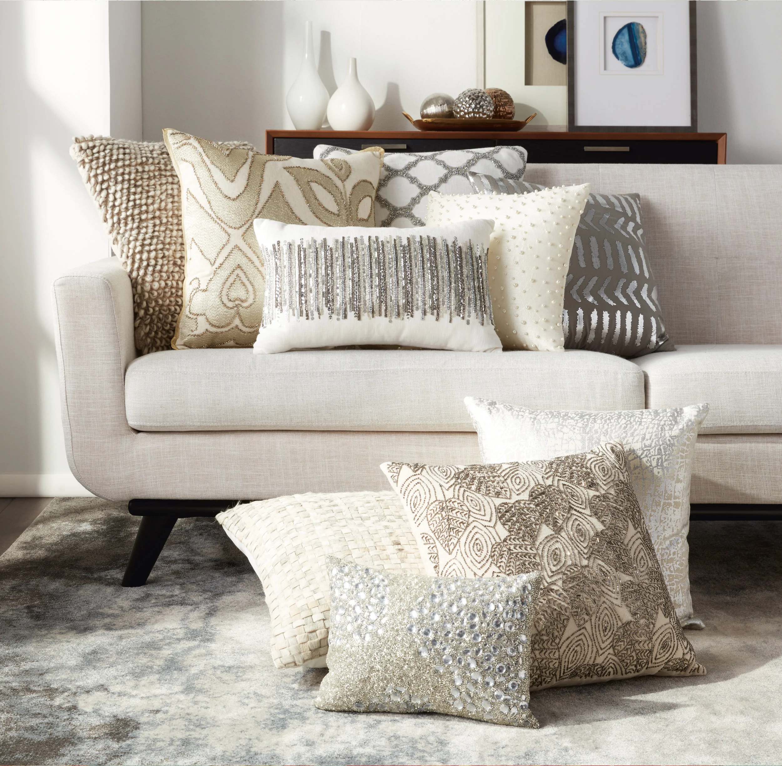 Pillow_couch.jpg