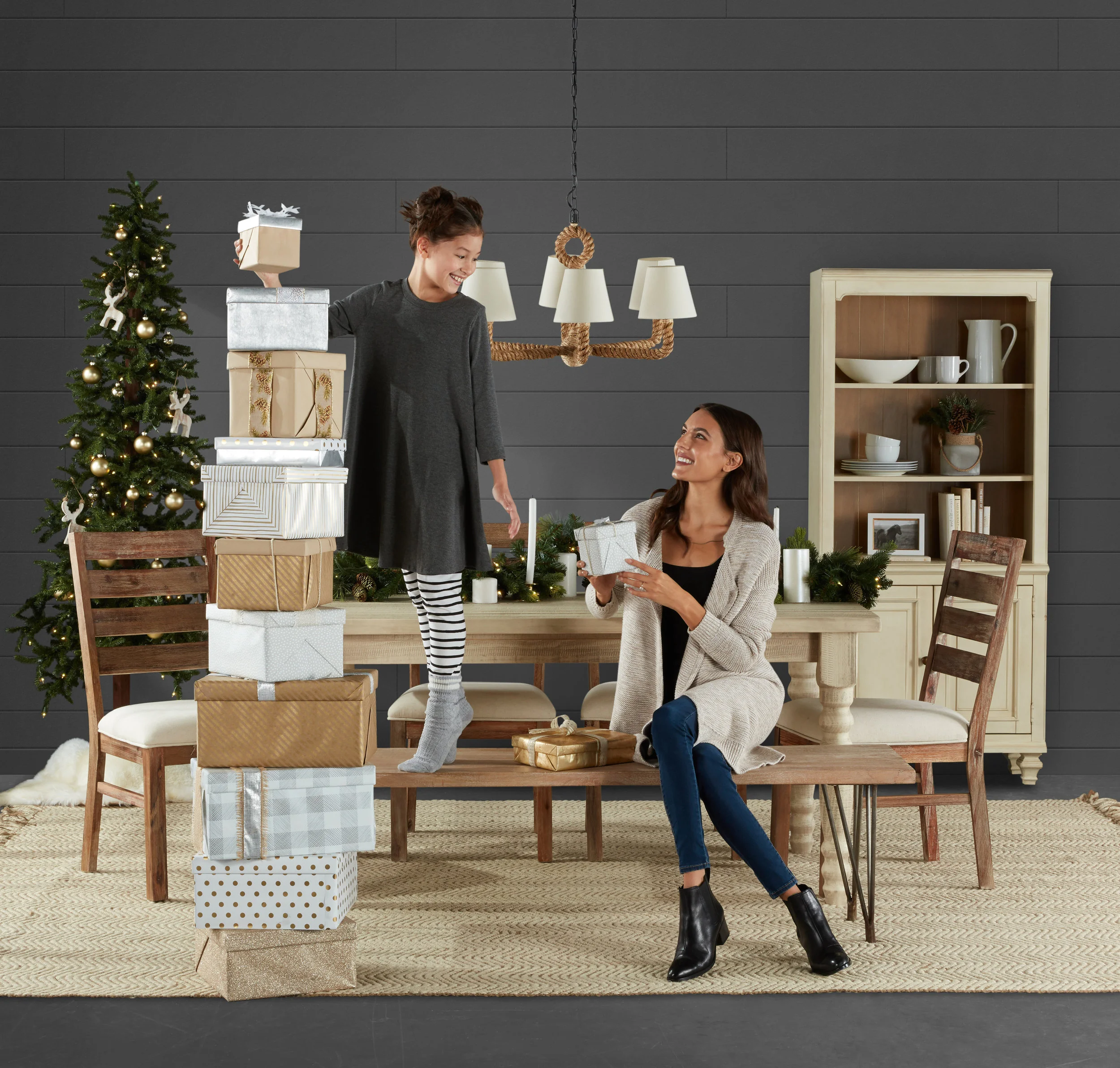 Holiday_Shiplap_Dining_H_332_GRAY.jpg