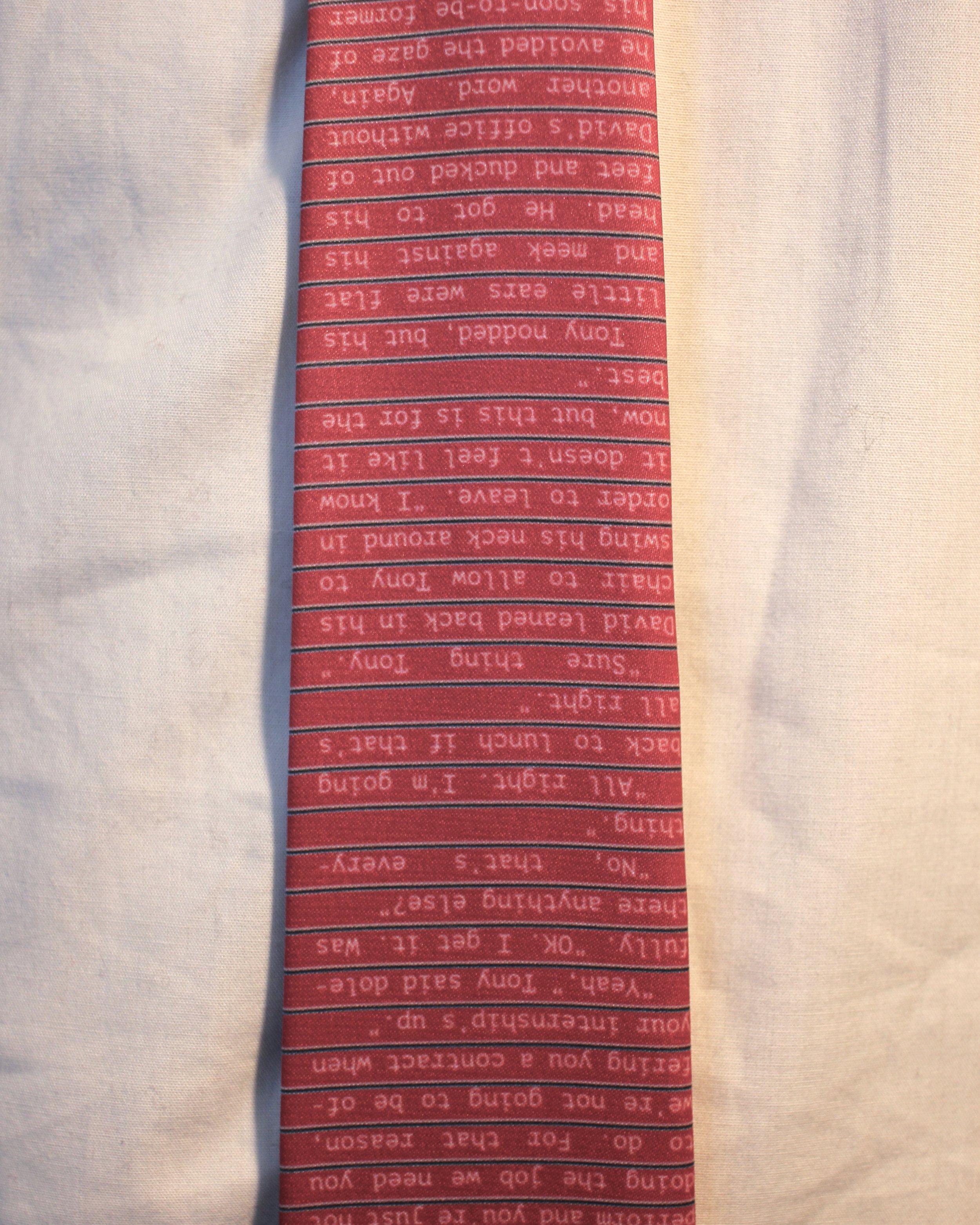 Tie worn by idiot (3)