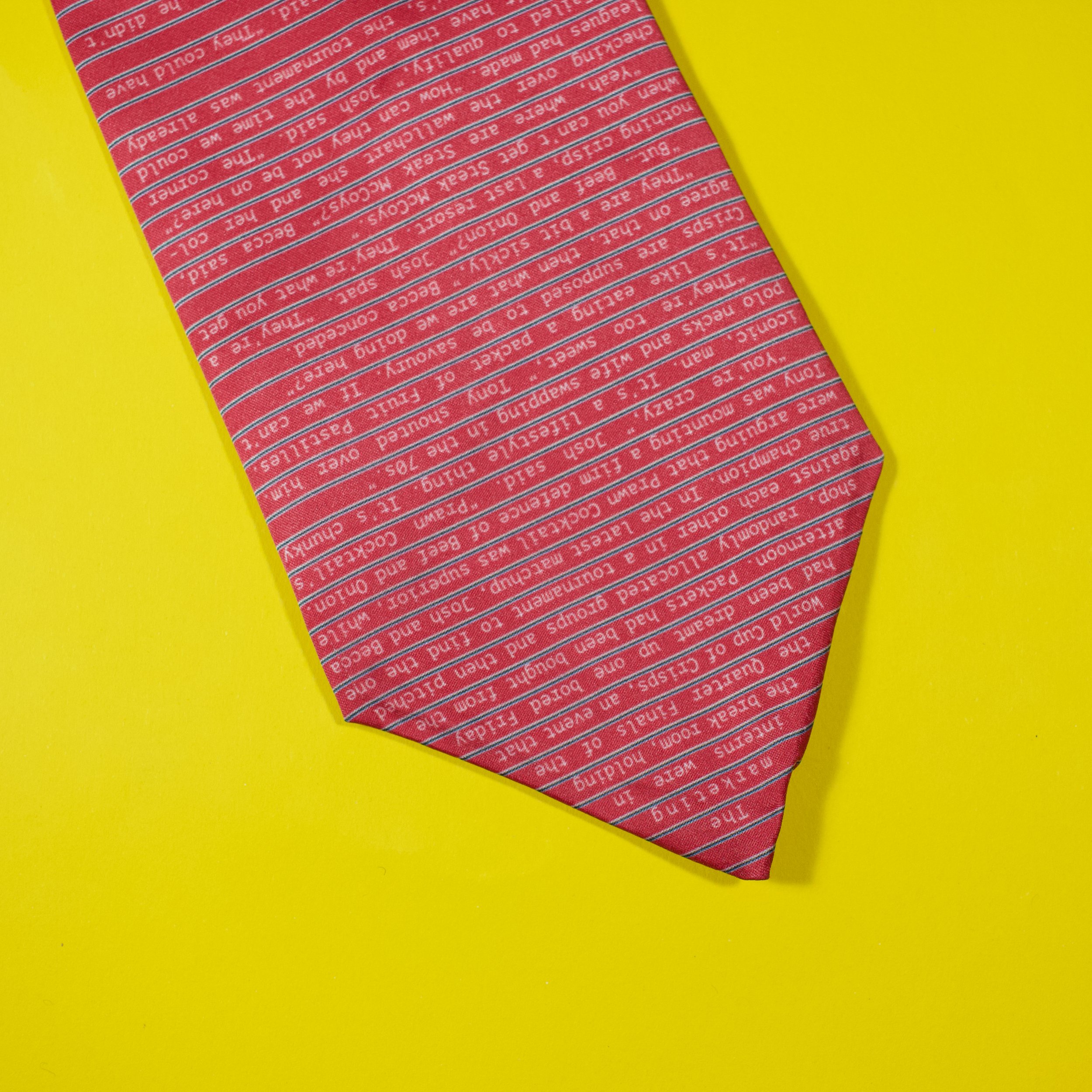 Tie, detail