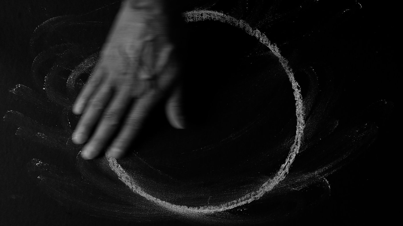 circle.1400.jpg