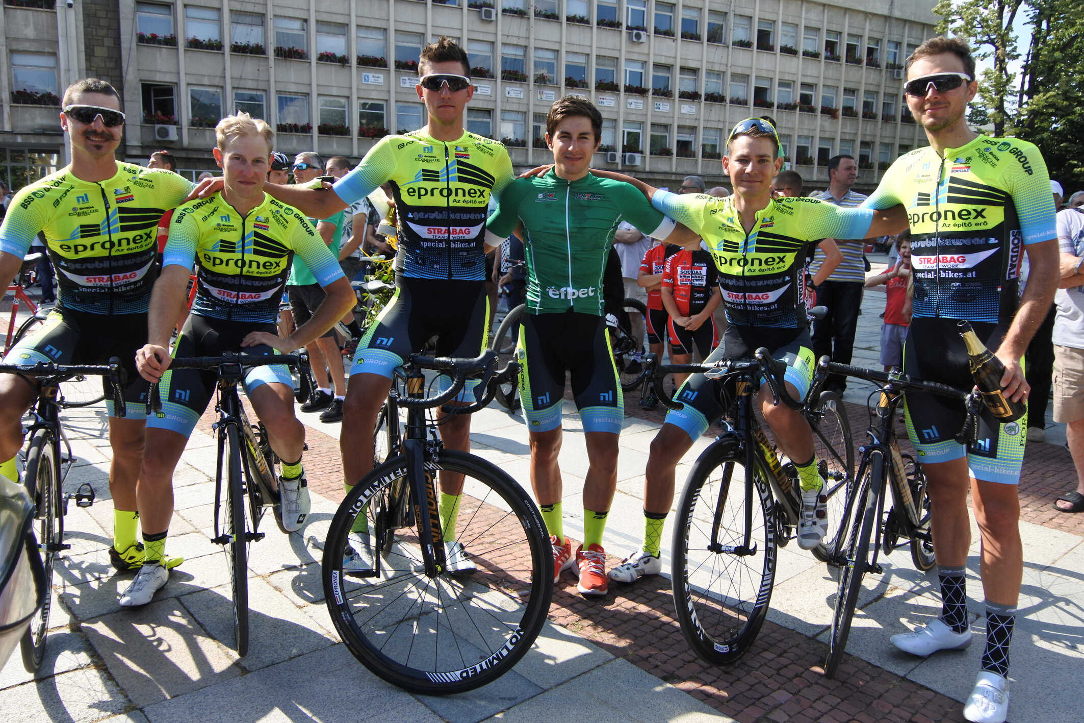 Celebrating the first Green jersey of the Team on UCI stage race