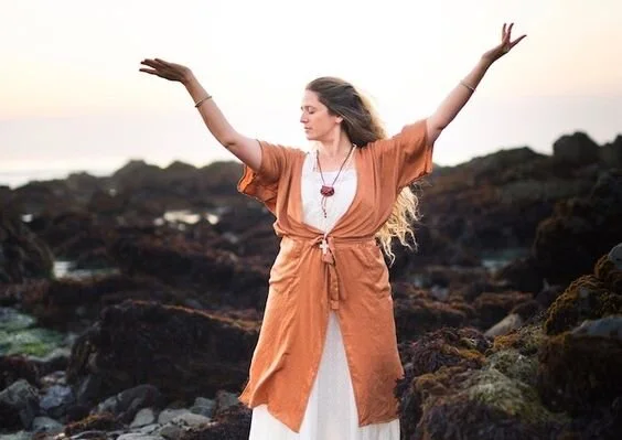 THE GOOD LADY OF VICTORY