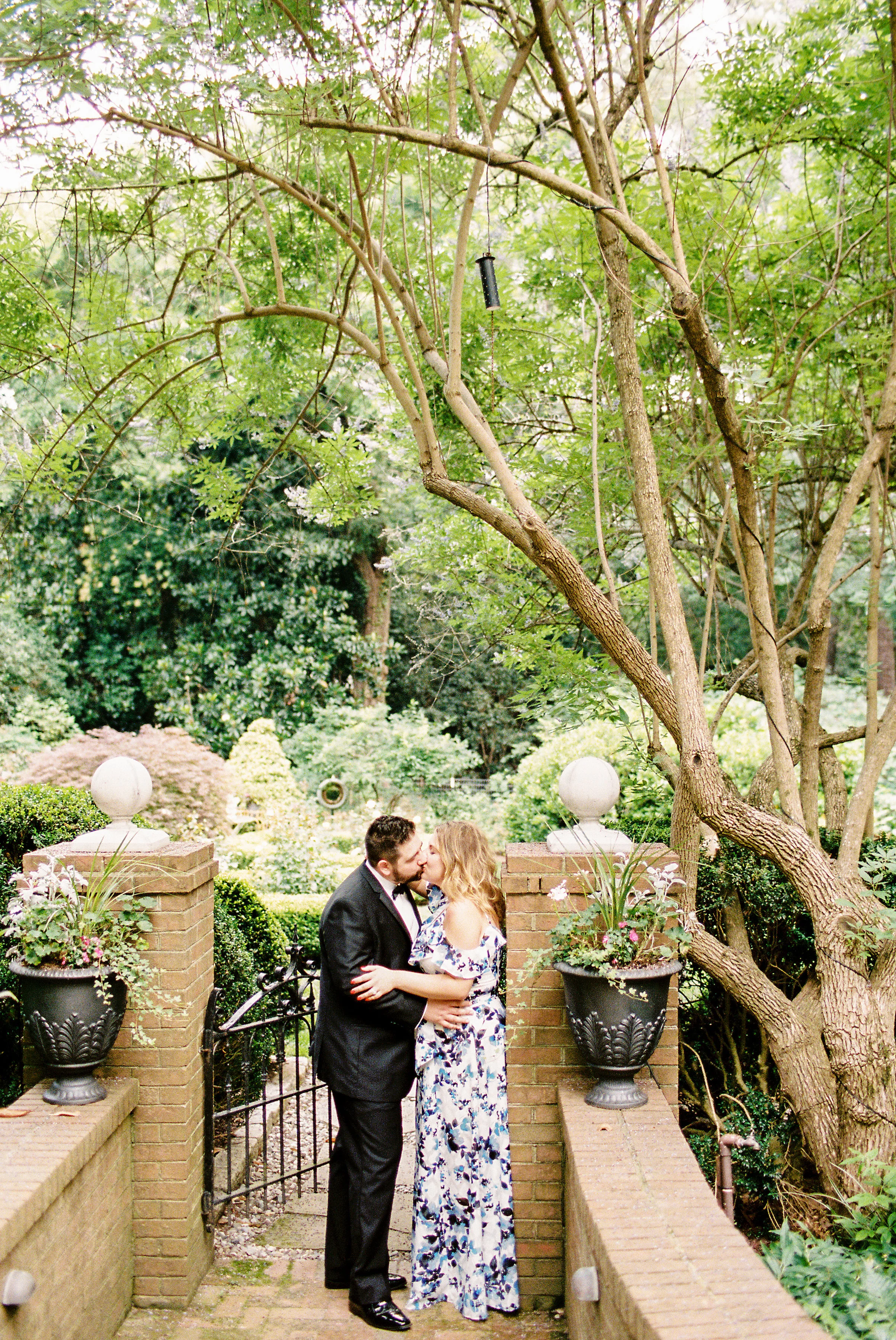 b10d7-raleighncgardenengagementshootthelocalsquirrelraleighncgardenengagementshootthelocalsquirrel.jpg