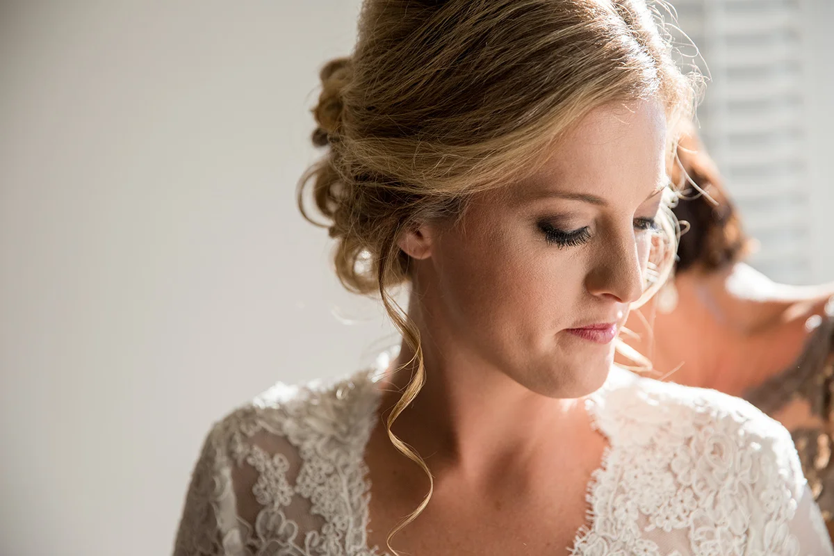 14482-ncfalltobaccofarmweddingbridegettingreadyncfalltobaccofarmweddingbridegettingready.jpg
