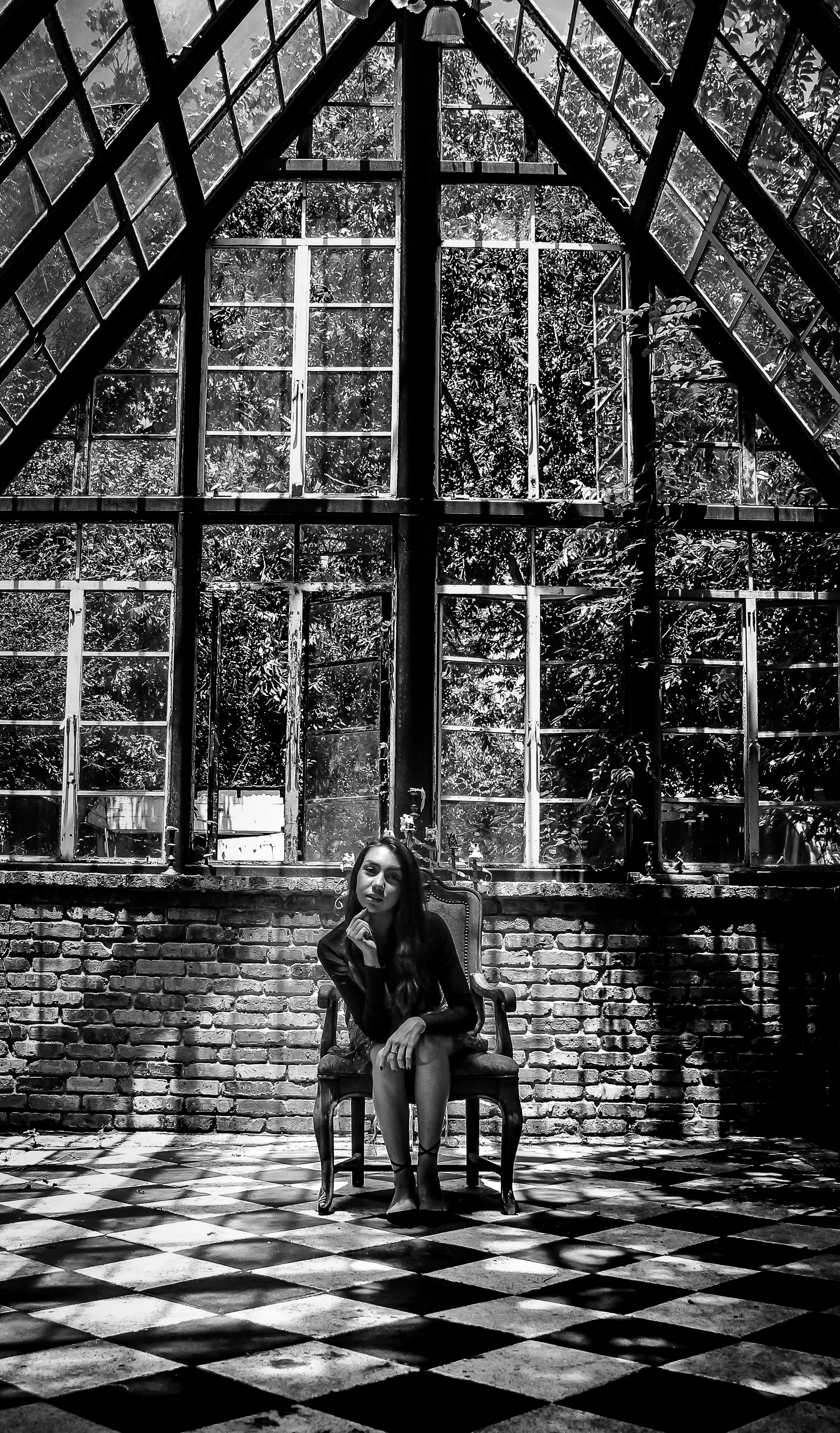 roominhere B&W