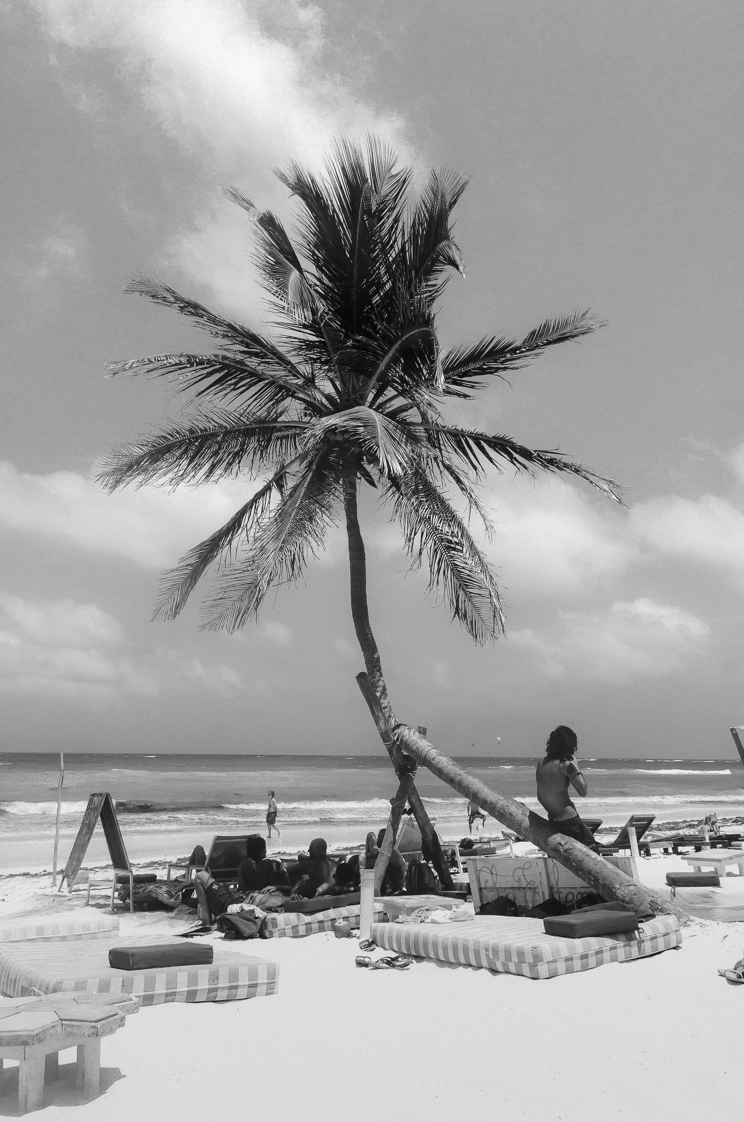 Travel 10 B_W.jpg