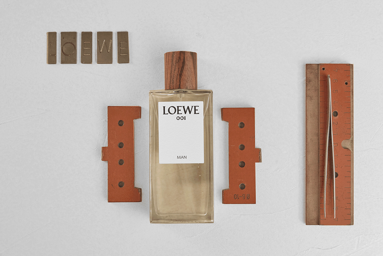 LOEWE-NOMBRES_0038-MAN.gif