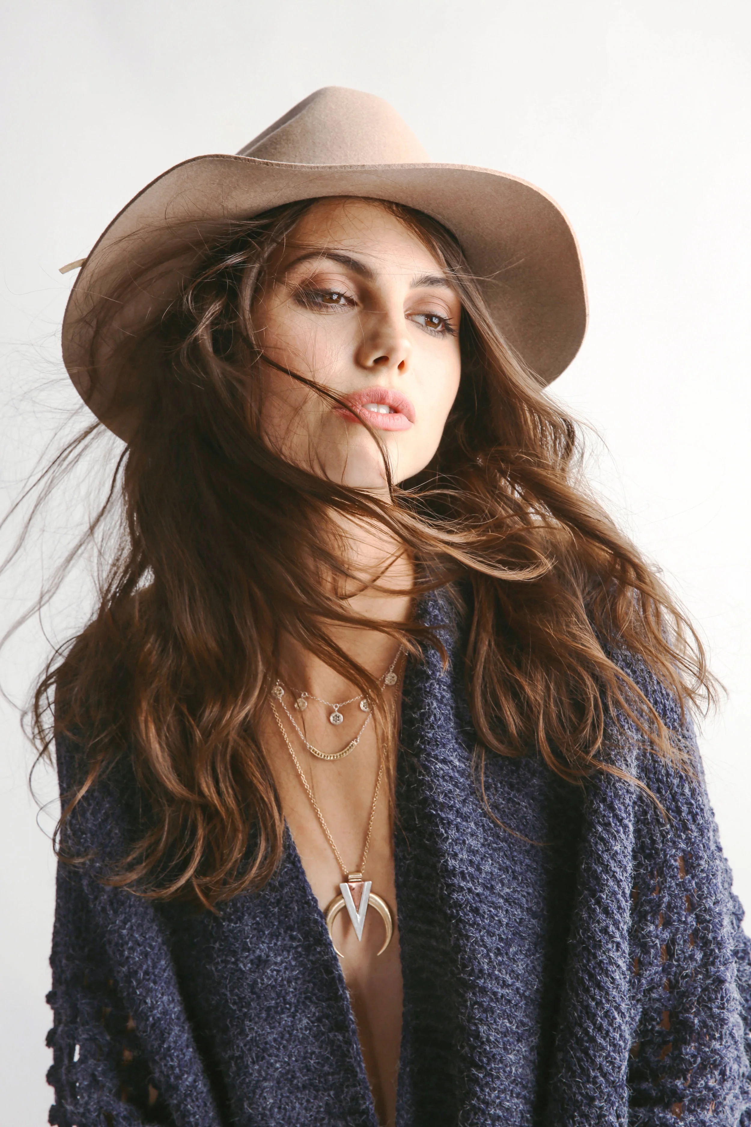 Branding Look 6-1816-retouched.jpg