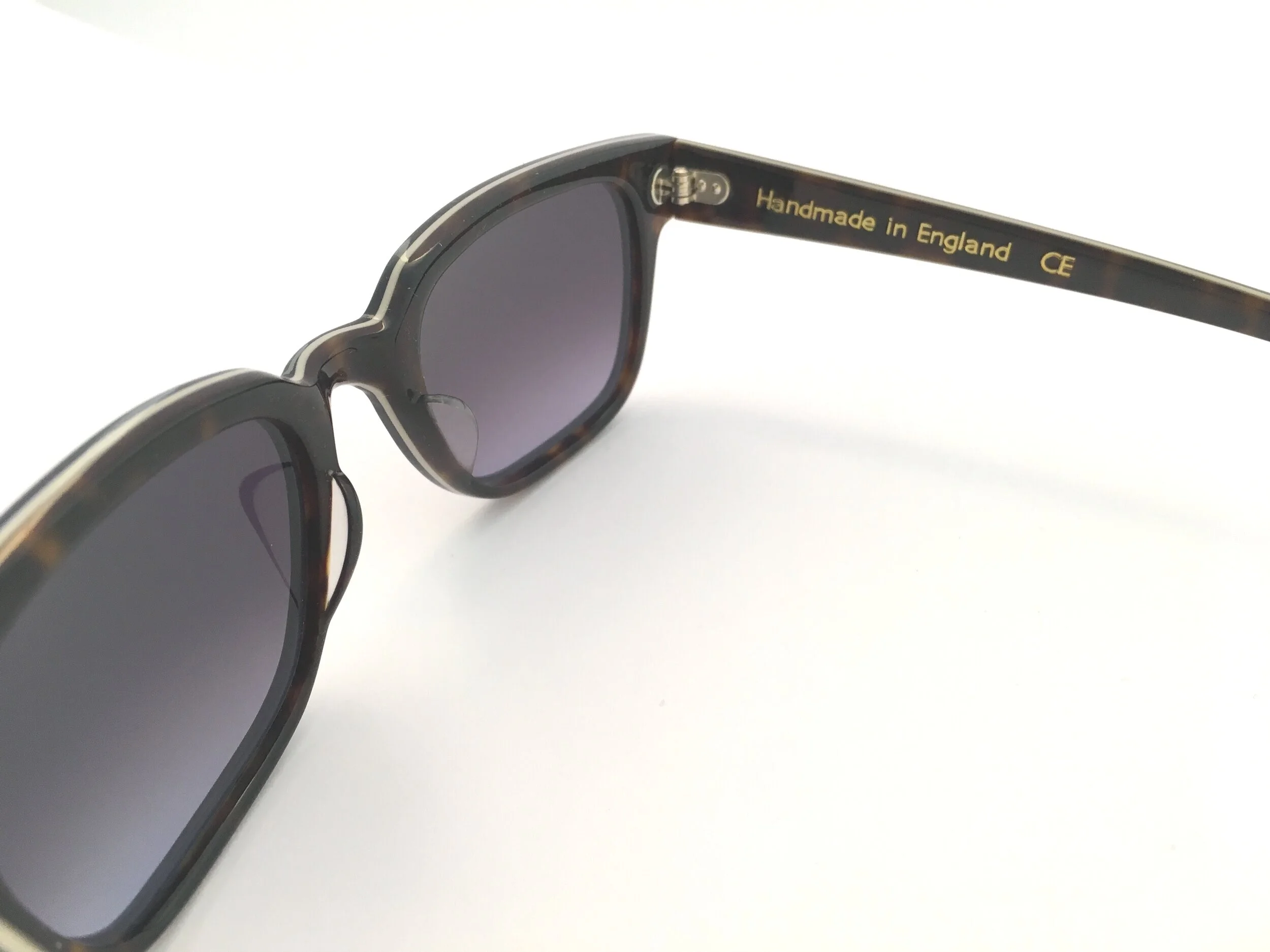 FE243298-6BFC-4302-A2FC-FA20DD3F9F80