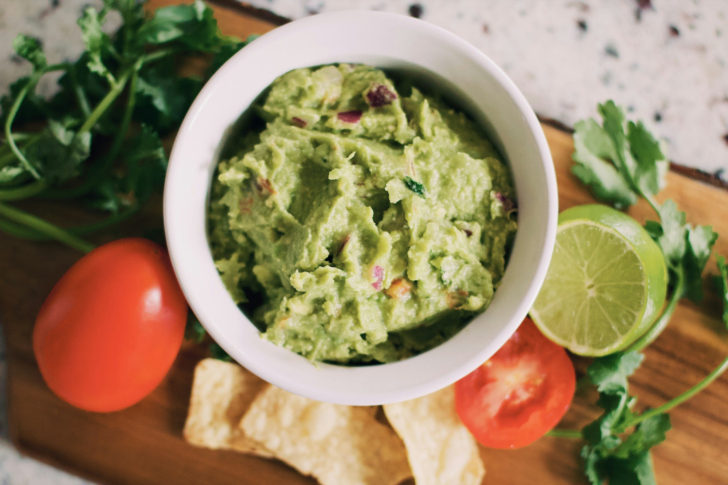 GUACAMOLE SALSA QUESO THROWDOWN