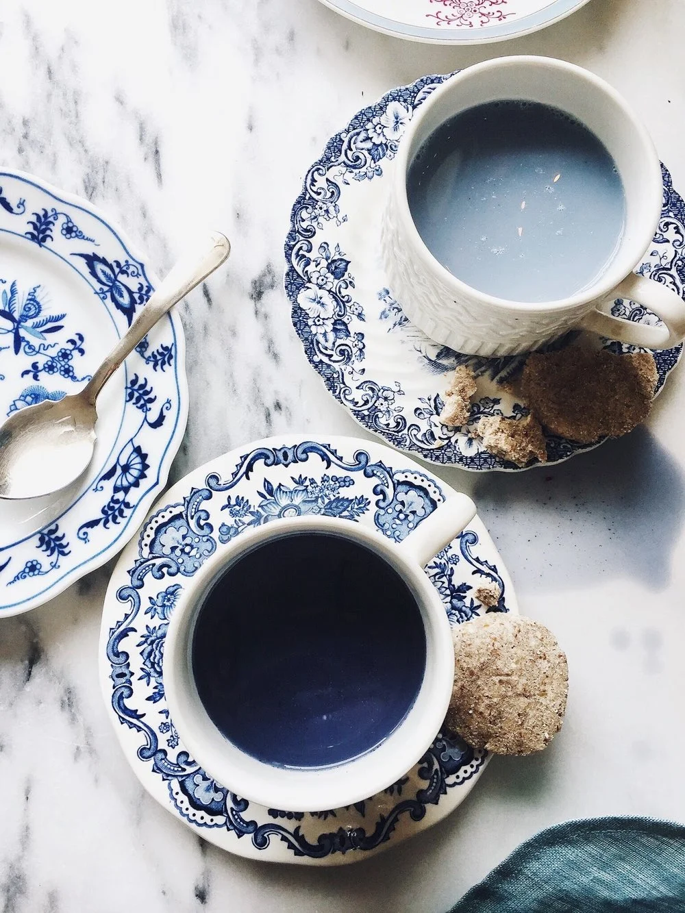 Alternative Nut Milks