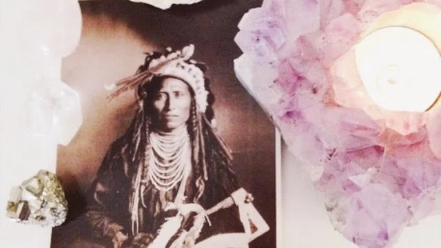 Crystals & Altars for Seasonal Shifts