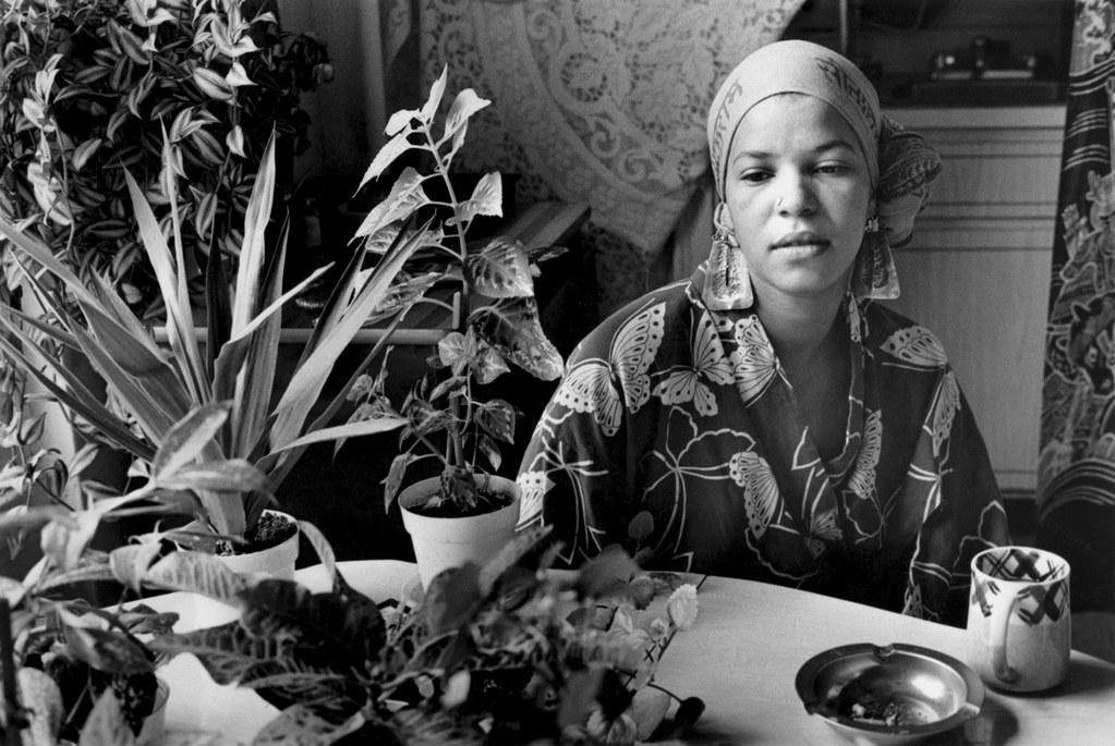 Ntozake Shange, in 1976, resembled my sister, down to the leotard tops, scarves, earrings, and flowing skirts (with harem pants underneath) that they both sported during that decade. Photography by Sylvia Palchy.