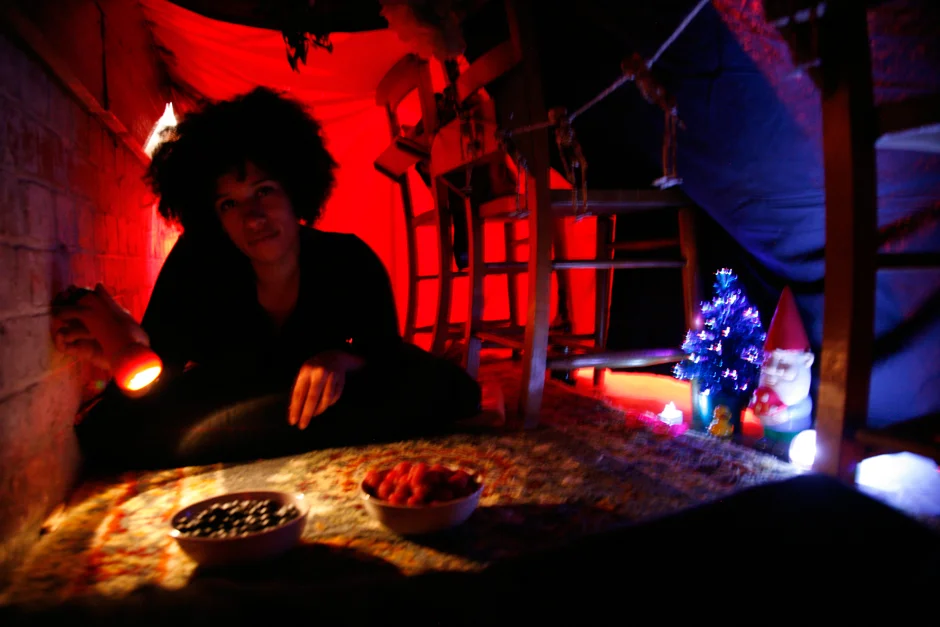 BRIAN-LOBEL-CRUISING-BBasement-by-Christa-Holka-10Dec11-0014web.jpg