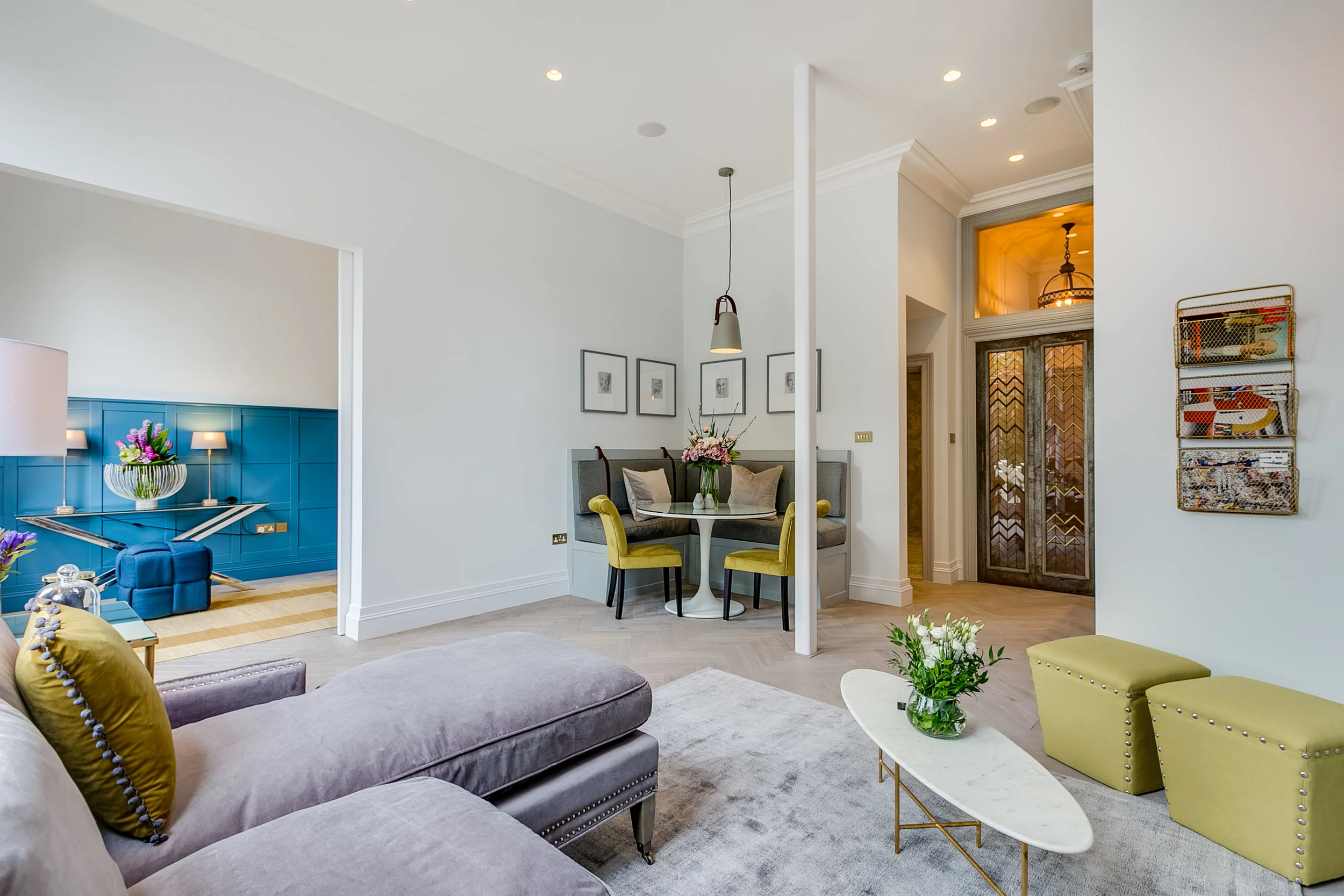  Open plan modern living room&nbsp; 