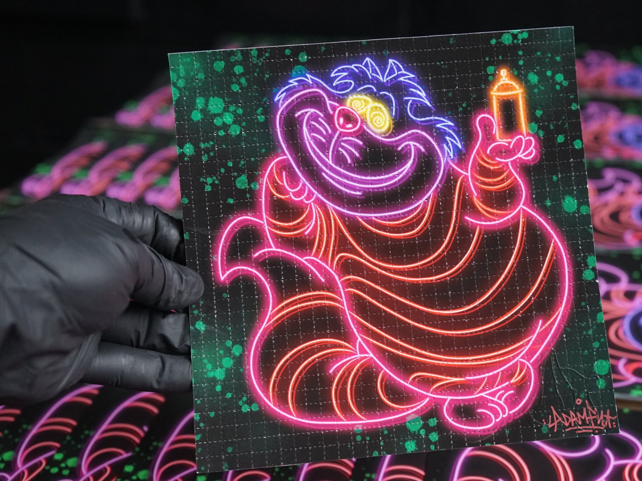 Artist Adam Fu has mastered creating neon effects with spray paint / Boing  Boing