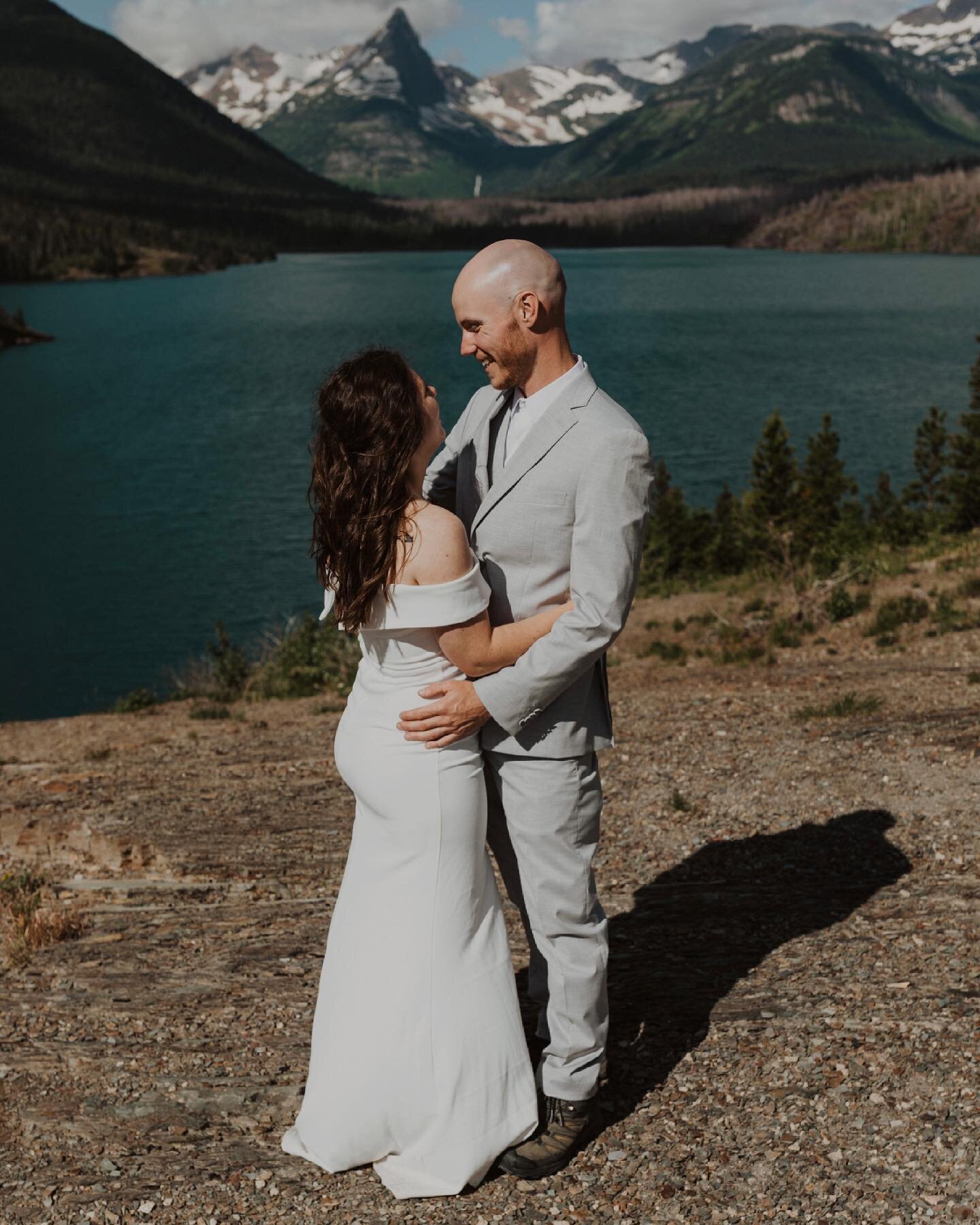 TEN TYPES OF ELOPEMENT ACTIVITIES THAT DON'T INVOLVE HIKING⁣
⁣
FUN FACT... did you know that you don&rsquo;t have to hike for your elopement day?⁣
⁣
Eloping is completely customizable to YOU and how you want to do it! Even the majority of elopement c