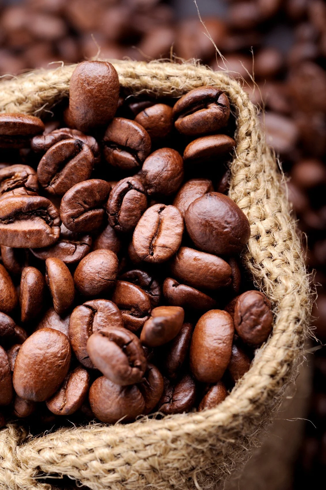 La Amistad Costa Rican Coffee Beans – Medium Roast, 4 Pounds (4 X 1lb Bags), Fresh Roasted To Order