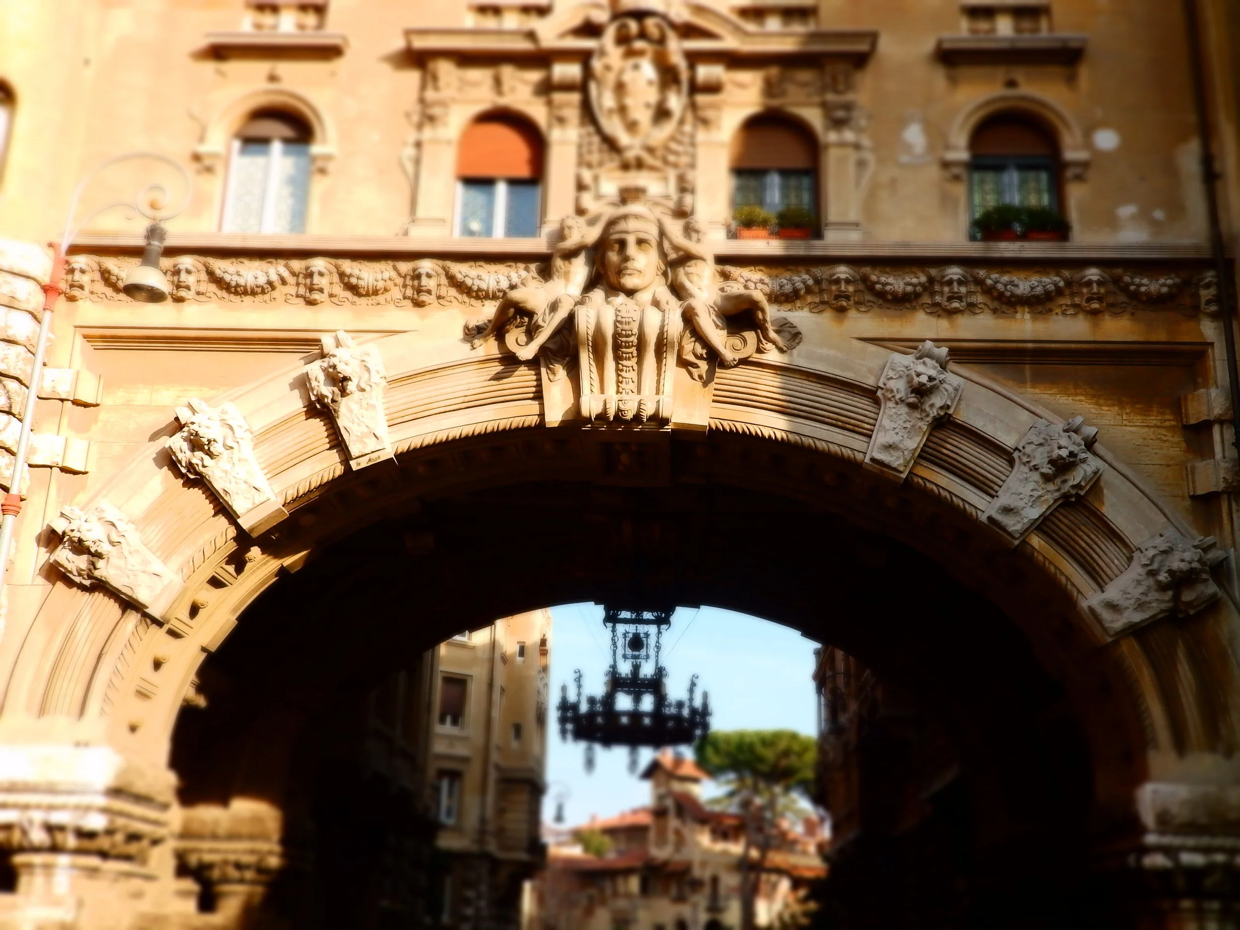 ROMA BIZARRA