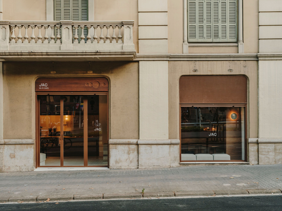 BARCELONA ESQUINA TOKIO