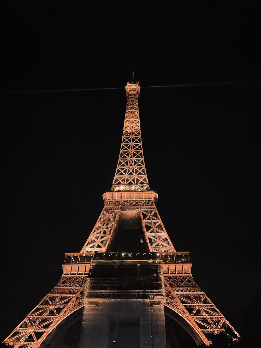 eiffel tower.jpg