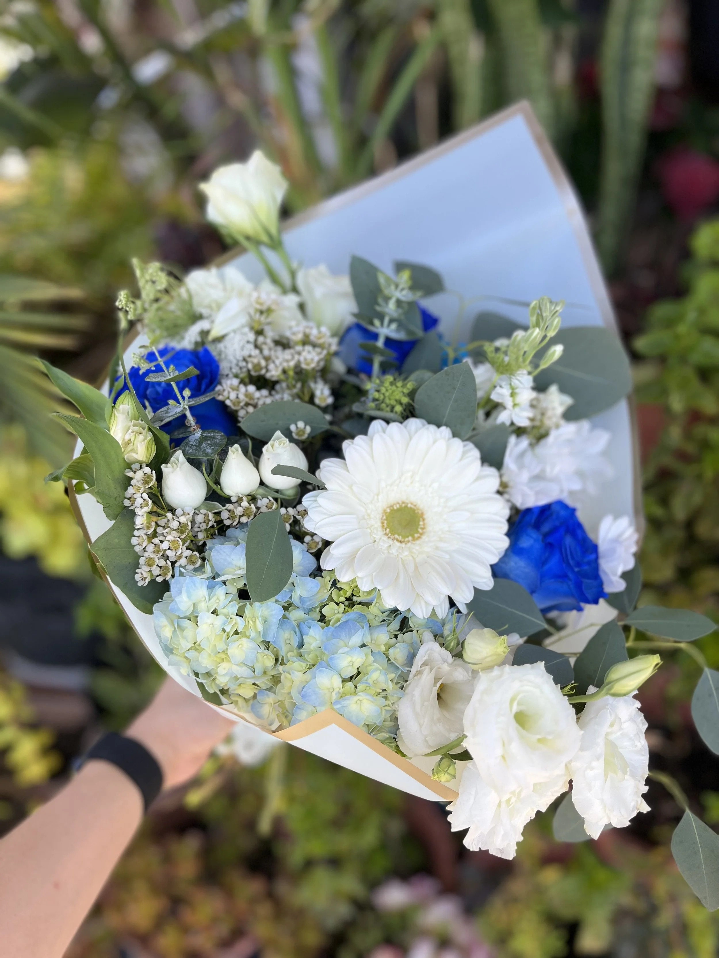 Blue & White Mixed Bouquet