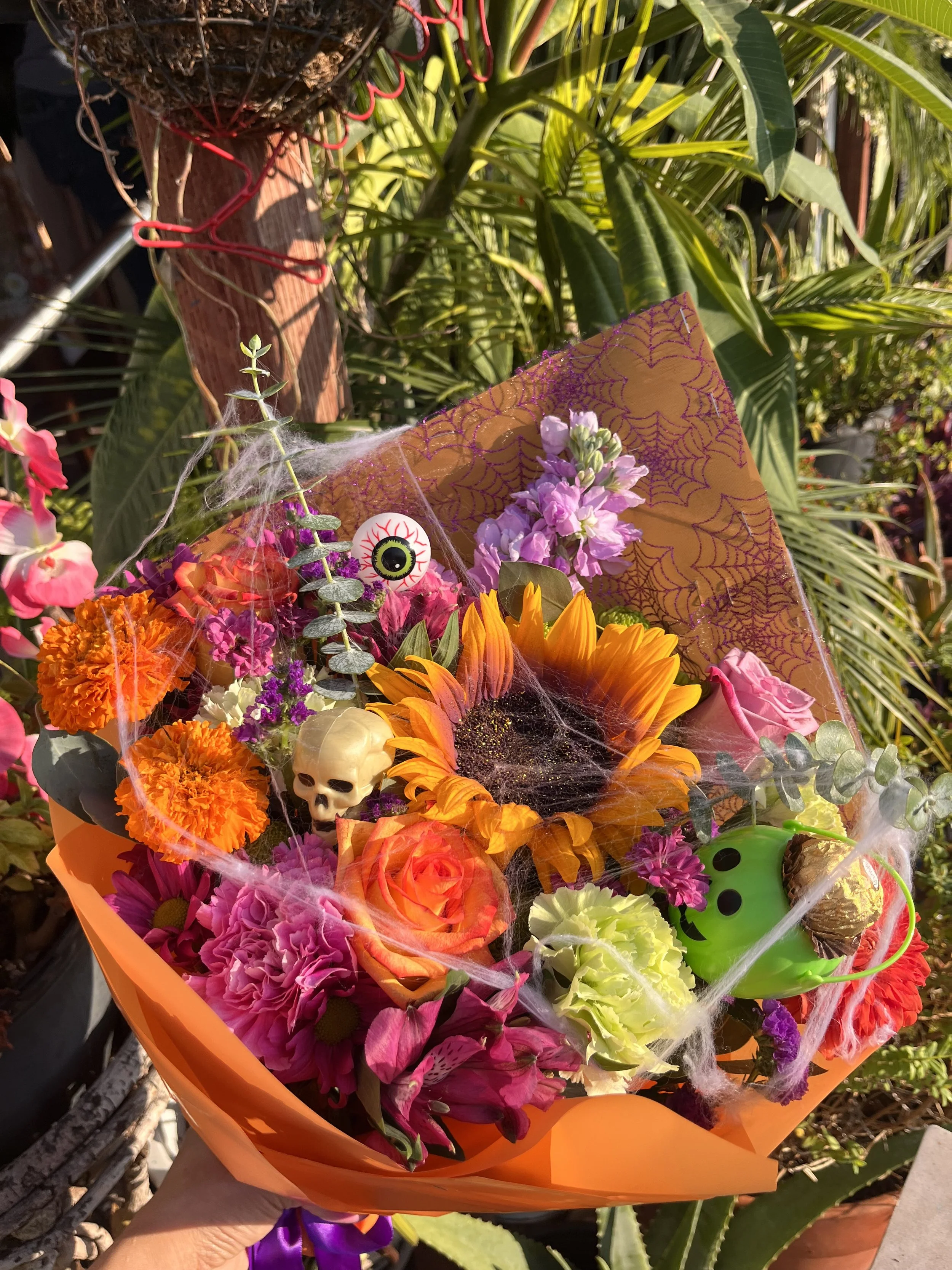 Designers Choice Spooky Bouquet