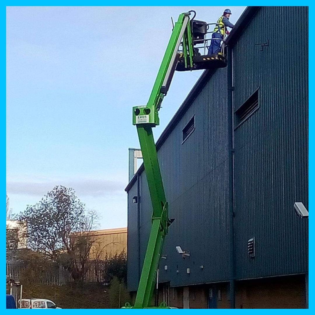 warehouse-gutter cleaning.jpg