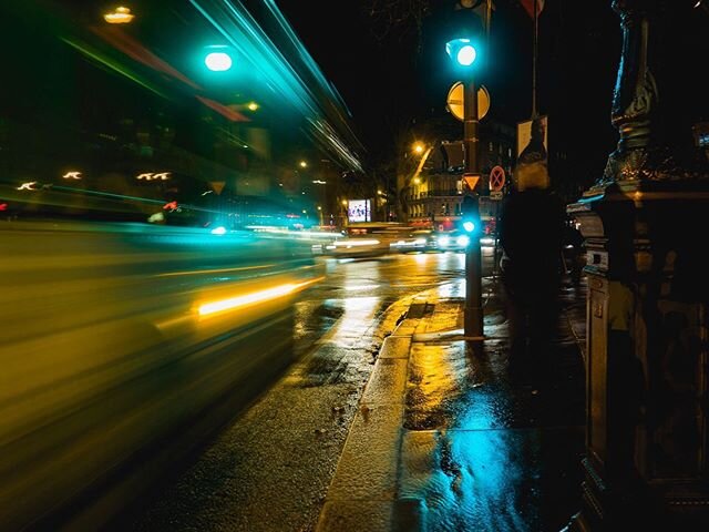 #green #red #night #nightphotography #nightout #walking #walk #party #gaylife #colors #photoblipoint #federationphoto #reponsesphoto #wipplay #noselfix www.noselfix.com .
.
.
S&eacute;rie &quot;Claude&quot; (7-8/18)

L&rsquo;histoire est celle de la 