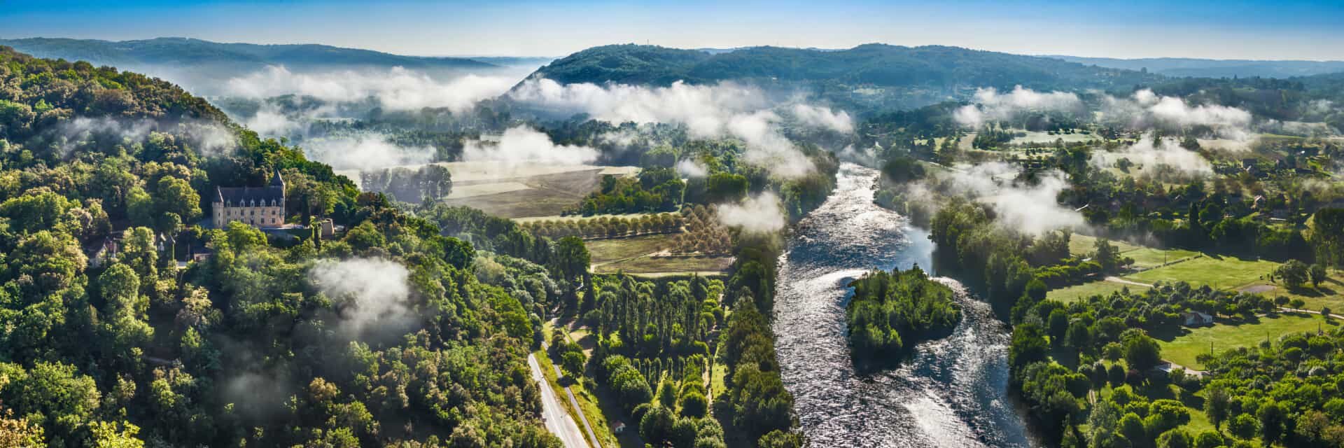 france-Dordogne-La-Dordogne-sous-le-chateau-de-Rouffillac-Carlux-Panorama.jpg