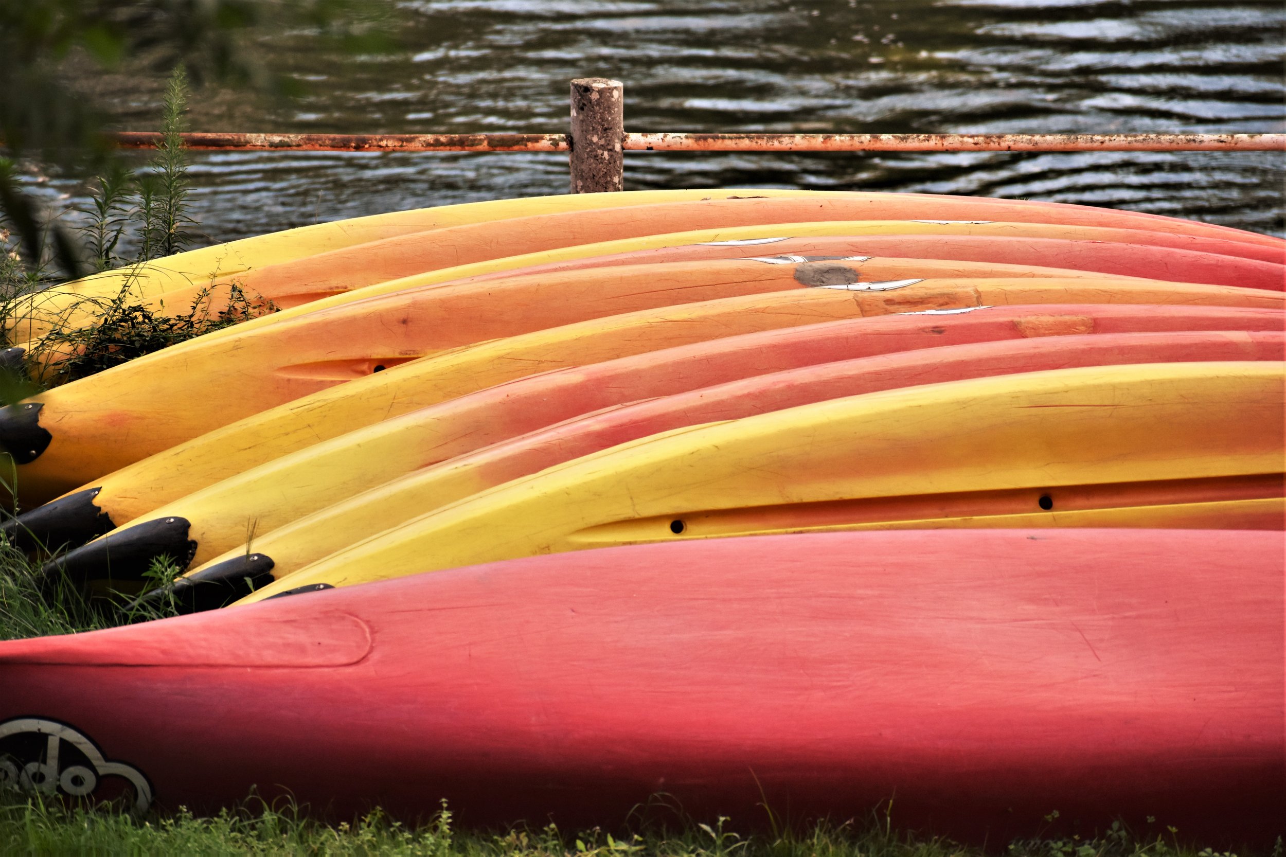 canoes.jpg