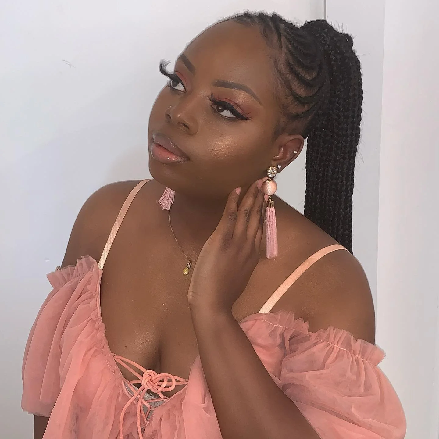 &ldquo;Baddie&rdquo; Mink Lashes is completely sold out😩 Thanks to everyone who purchase🙏🏾🙏🏾!! In the meantime check out our highlighter in &ldquo;Fresh&rdquo; perfect for the summer glow 💥💥🌟🌟🌟✨✨✨💥 link in bio