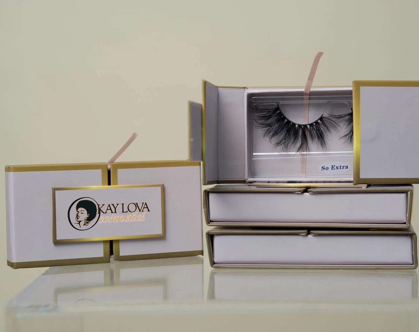 Have you shopped from our mink lashes collection?
Our #SOEXTRA lashes is so EXTRA 🌸💕
Shop with the link in our bio
#minklashes #dramaticlashes #fluffylashes #luxurylashes #luxurylifestyle #blackownedbusiness #smallbusiness
