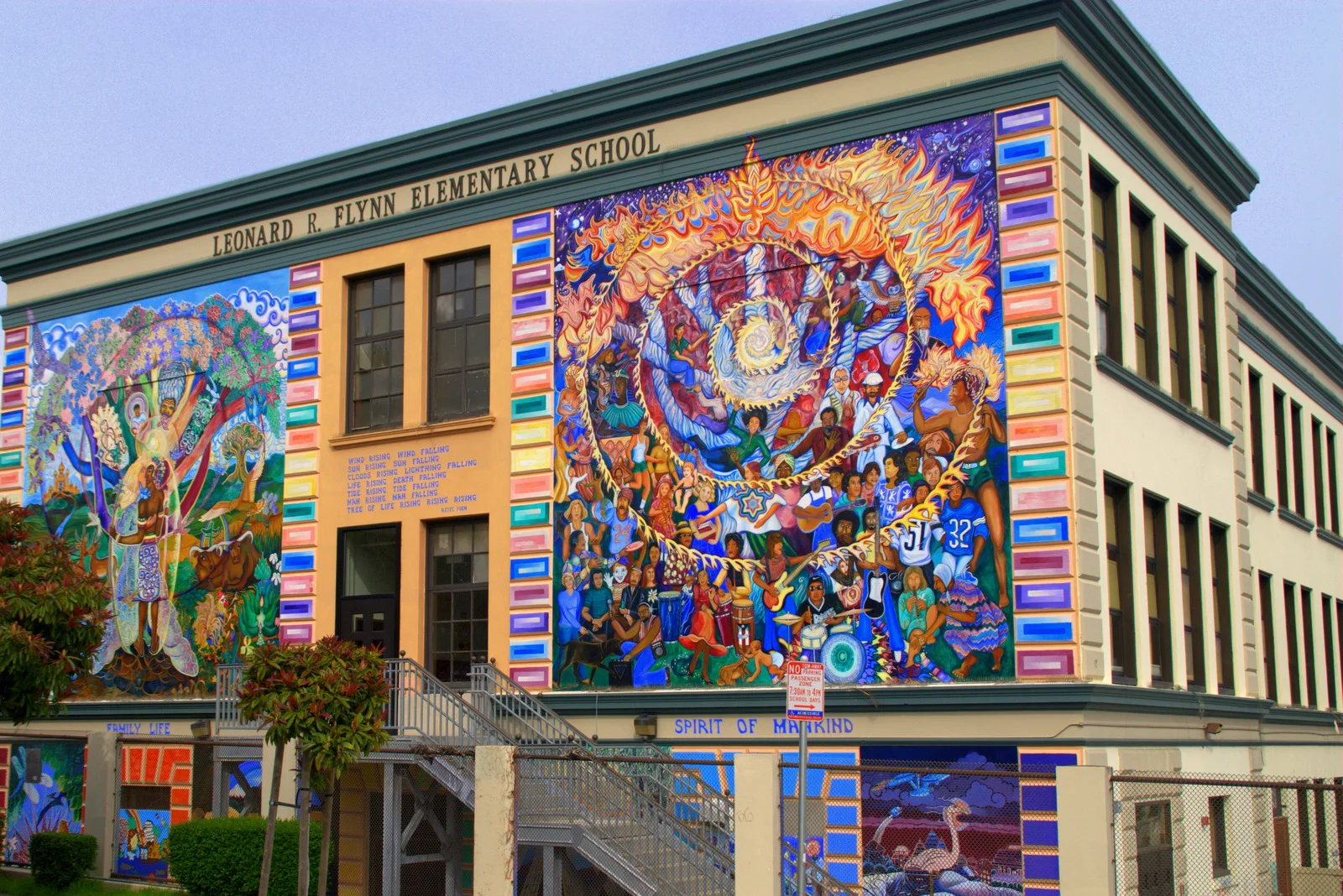 Leonard_R._Flynn_Elementary_School,_Mural_Art_(4414680851).jpg