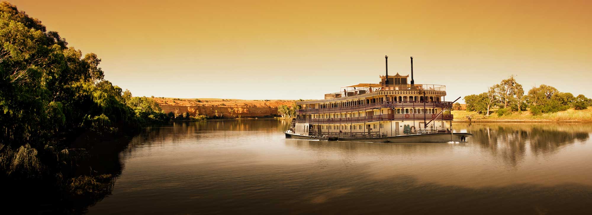 bigstock-Paddlesteamer-on-the-River-Mur-15655286web.jpg