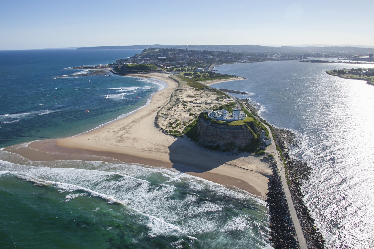 Nobbys Lighthouse, Newcastle - DNSW.jpg