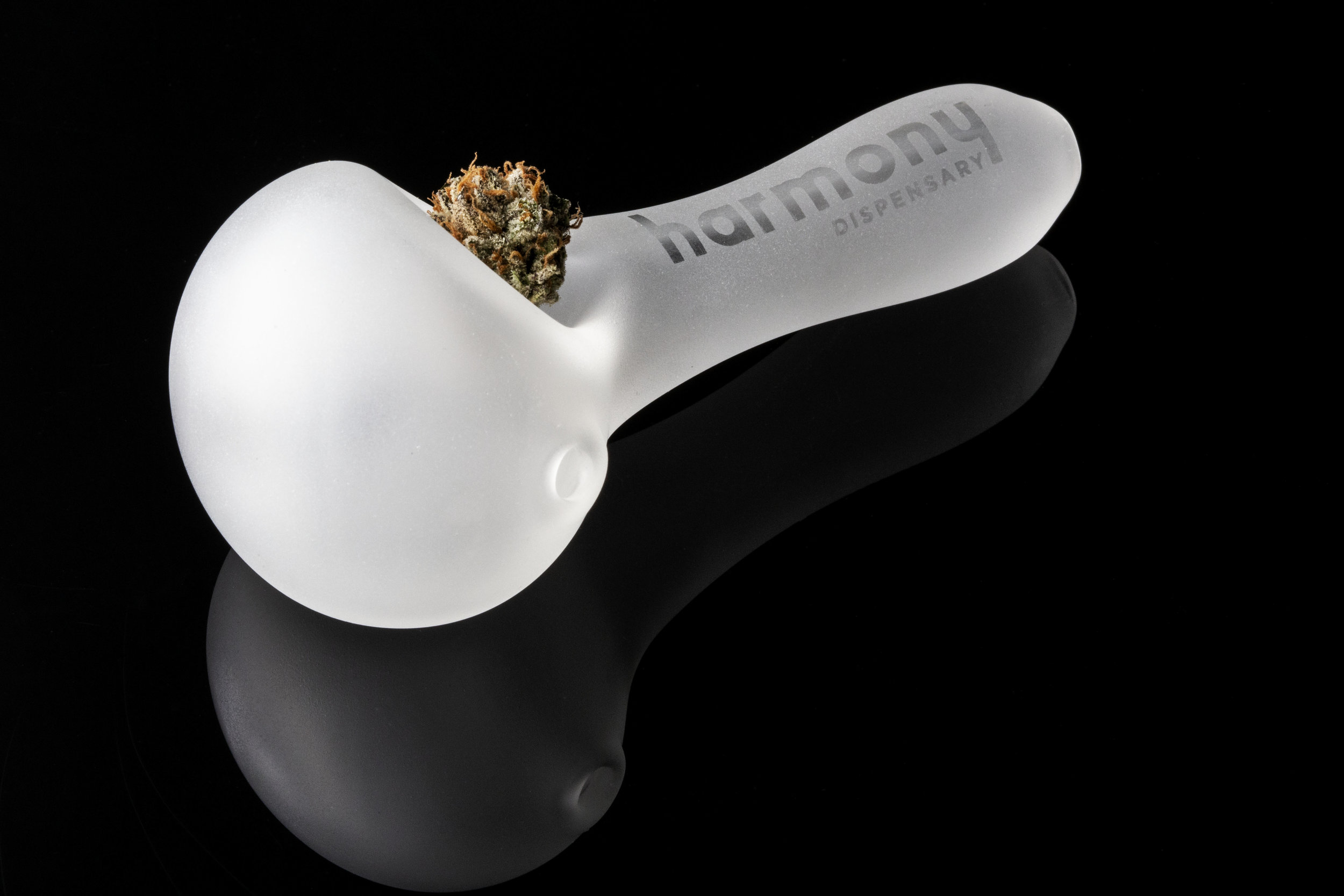 2019_02_10_Pipes_Bowls_Merchandise_Cultivation_Flowering_Harmony_Dispensary_Cannabis_Marijuana_08.jpg