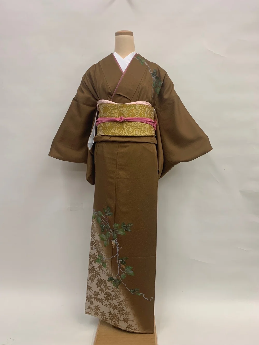 Houmongi Kimono