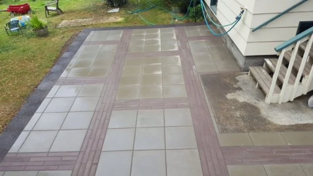 mish mash with charcoal manorstone border and cap, 1.JPG
