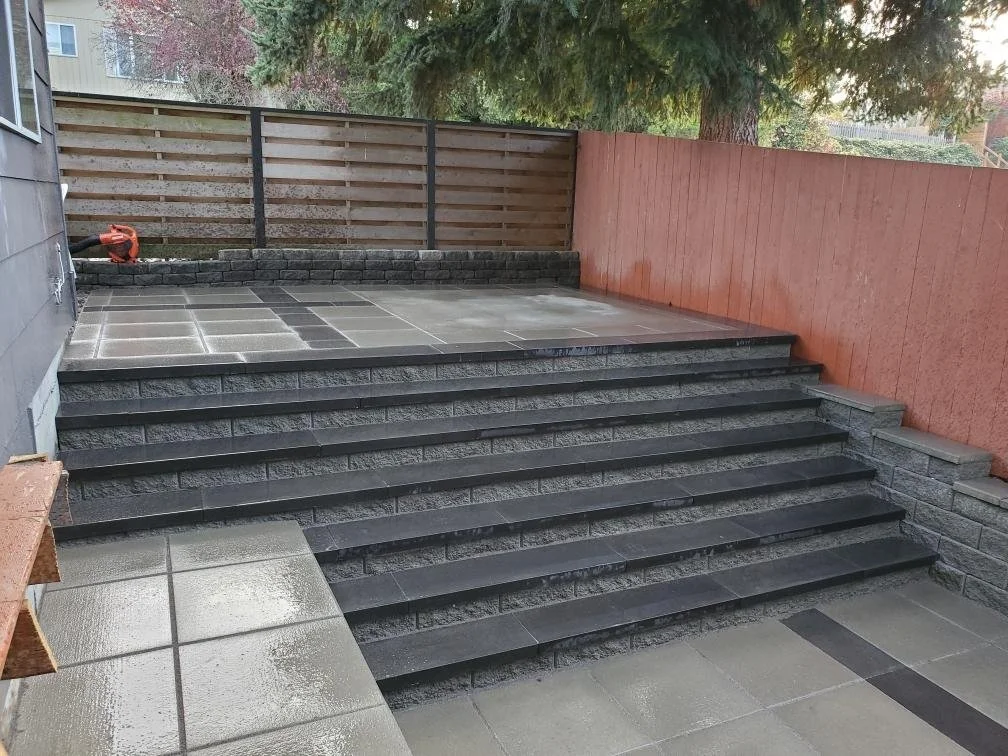 Diamond Block, Charcoal Caps, Texada Paving with Black Accents strips.jpg