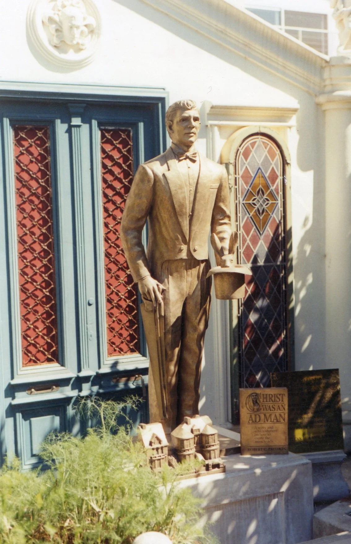 10 bob-pritikin-statue.jpg