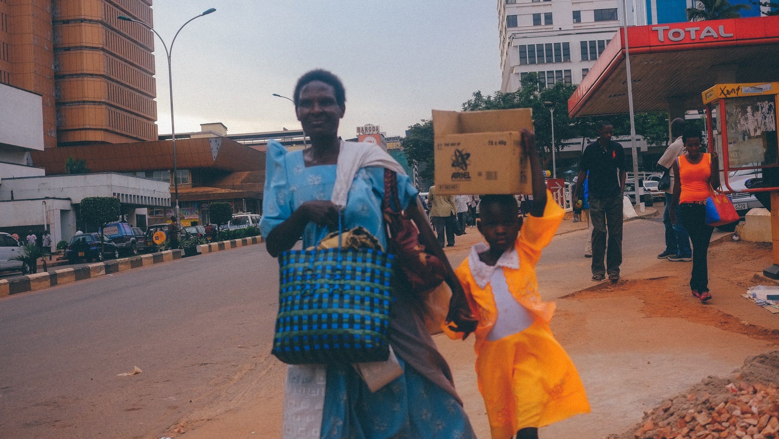 Grand And Child (Kampala, Uganda).jpg