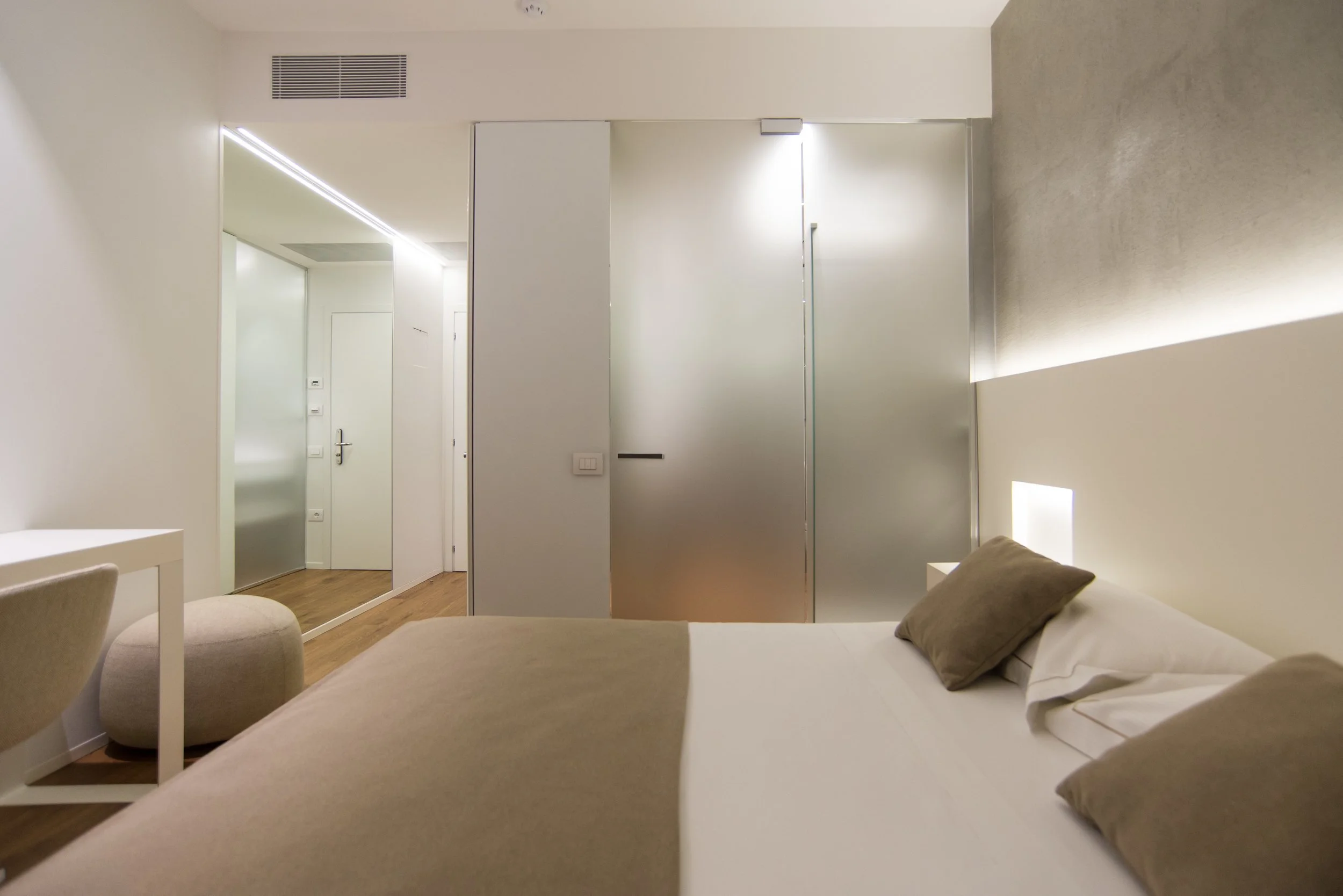 HBR SUITE1.jpeg