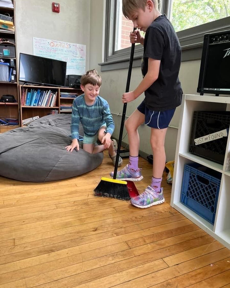 Sudbury moment! 💙 Younger students are usually partnered with an older student to complete harder chores like sweeping. During a recent chore time, the assigned teenage student wasn&rsquo;t around, so a friend offered to help. We see these moments o
