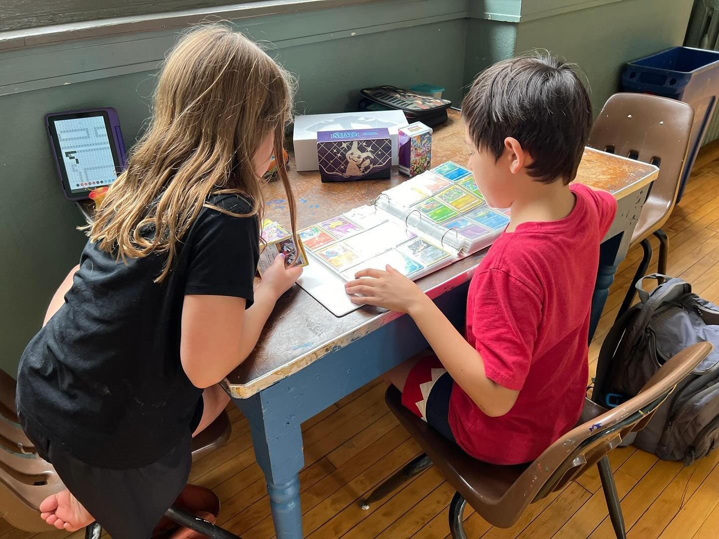 Sudbury moment! 😊 Friends sharing their interests together!

Unlike conventional schools, Saint Louis Sudbury School offers students time and space to let connections, conversations, and learning unfold and grow at a pace that feels right for each i