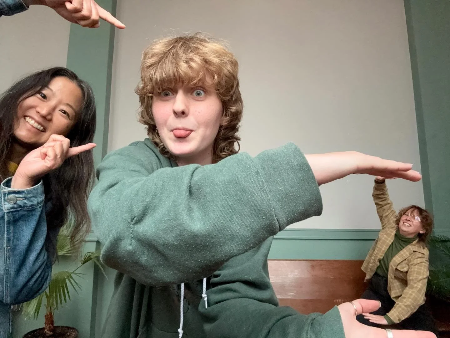 Playing around with perspective. 😂 Everyday.

Are you ready to see learning and school from a new perspective? 🌎 Discover how Self-Directed Education, intentional care for a community, and trust and responsibility at Saint Louis Sudbury School can 