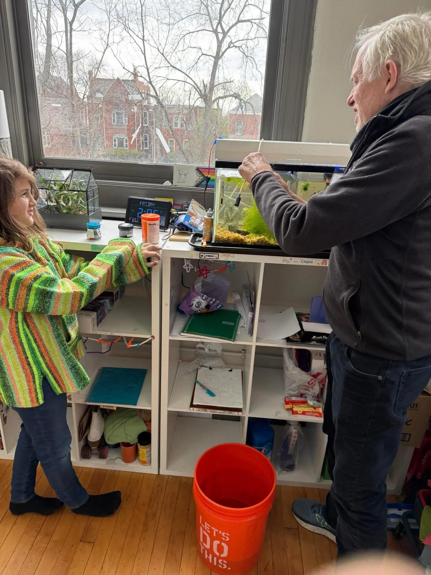 Come check out what our student led Pet and Plant Committee has been up to lately at our Winter Open House this Saturday, Jan 24, 1 to 4 pm! 🐠 Look for aquarium shrimp, relax with our fish, and take a peek at our crested gecko. Plus, enjoy an art ac