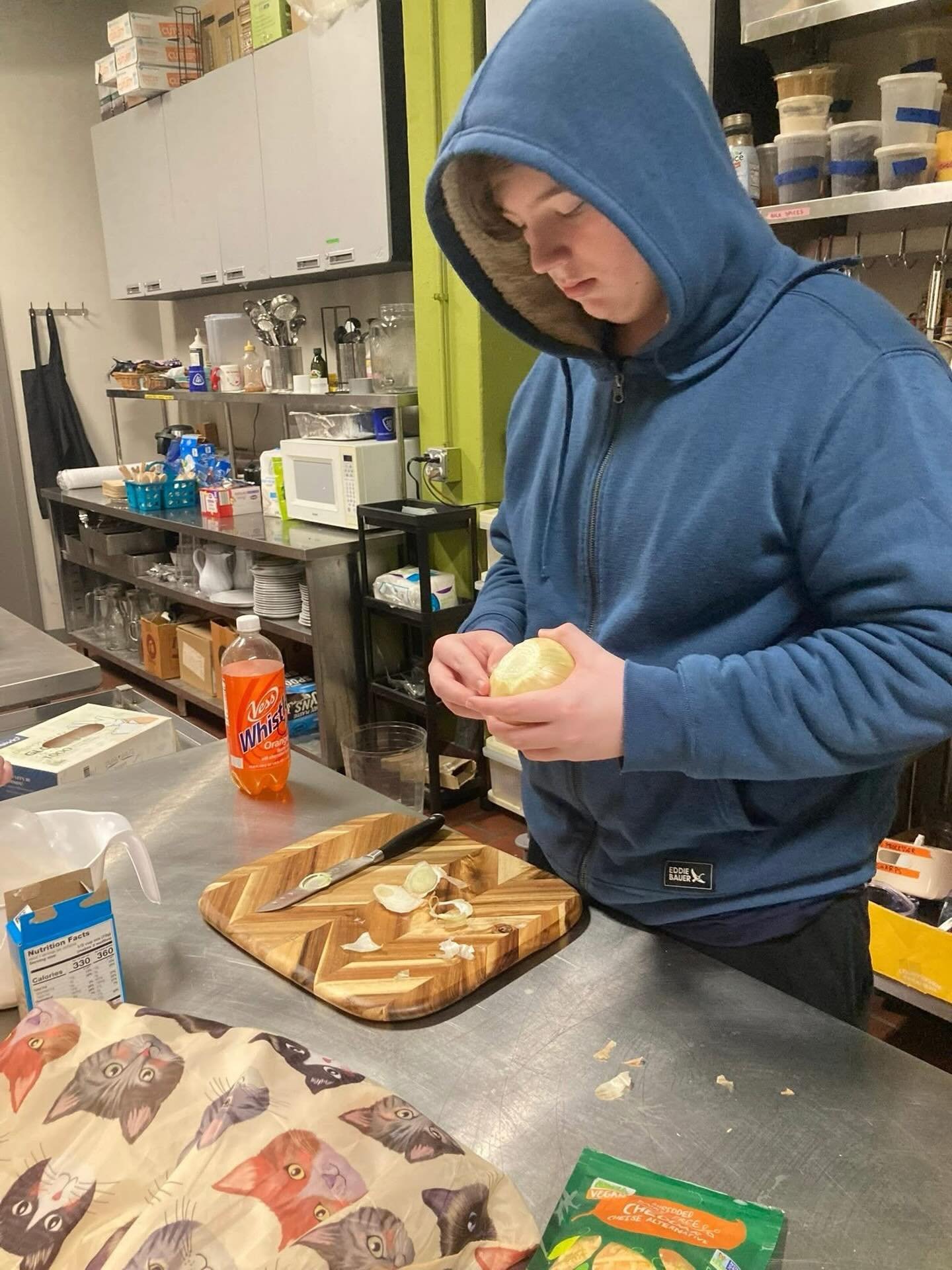 Sudbury moments! ⭐️ Students are challenged every day at Saint Louis Sudbury School to manage their own time, pursue their interests in a way that they find personally meaningful (e.g. cooking, making a box out of a box, writing a project plan, visit